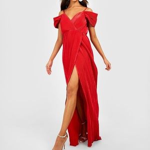 Plisse Cold Shoulder Maxi Dress